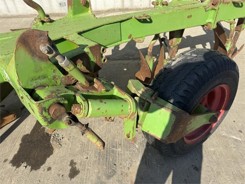 Плуг Dowdeswell DP7 4+1: снимка 10 Плуг Dowdeswell DP7 4+1: снимка 10