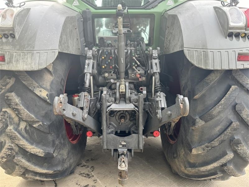 Трактор Fendt 828 ECR Vario Profi Plus **Video Below**: снимка 6 Трактор Fendt 828 ECR Vario Profi Plus **Video Below**: снимка 6