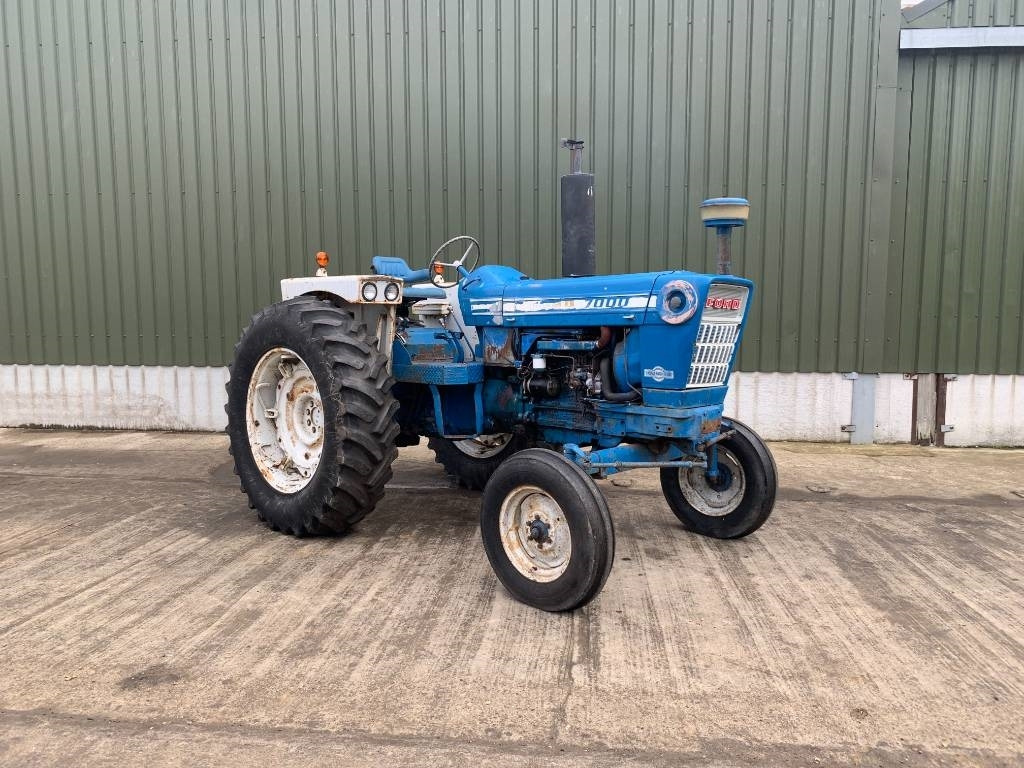 Ford 7000 - Трактор: снимка 2 Ford 7000 - Трактор: снимка 2