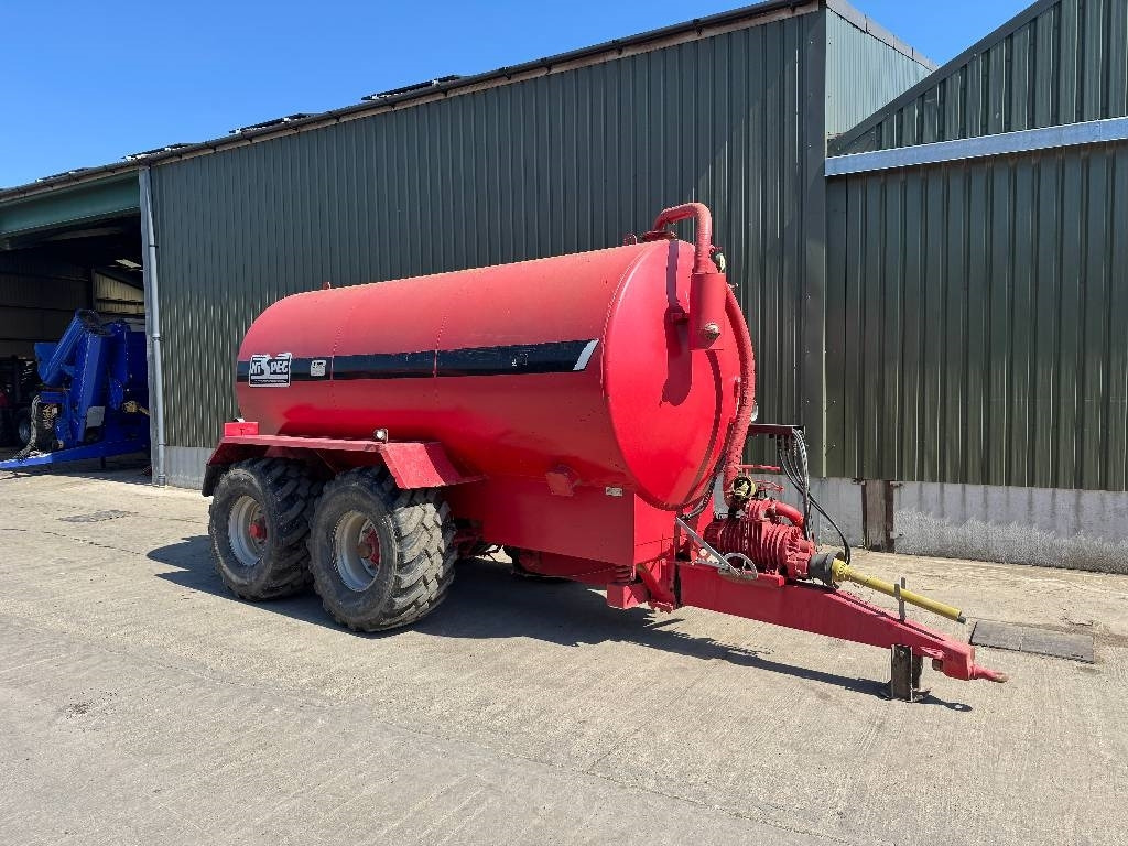 Hi-Spec 2500 Tanker - Цистерна за течен тор: снимка 1 Hi-Spec 2500 Tanker - Цистерна за течен тор: снимка 1