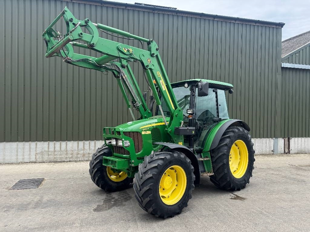 John Deere 5100 R - Трактор: снимка 1 John Deere 5100 R - Трактор: снимка 1
