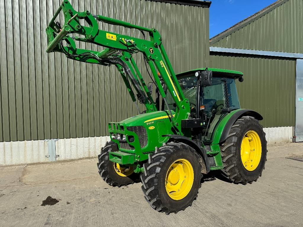 John Deere 5100M c/w 583 Loader - Трактор: снимка 1 John Deere 5100M c/w 583 Loader - Трактор: снимка 1
