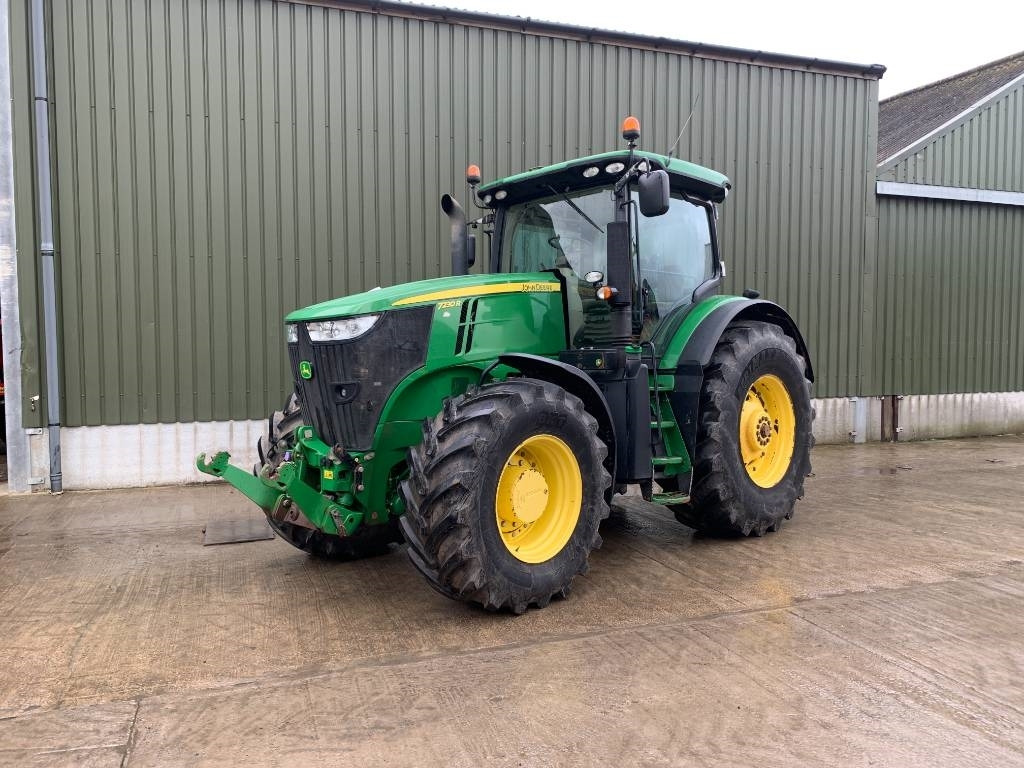 John Deere 7230 R - Трактор: снимка 1 John Deere 7230 R - Трактор: снимка 1