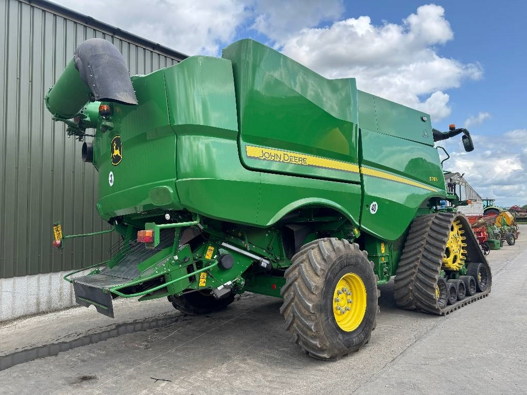 John Deere S785 4WD c/w 735D Header - Зърнокомбайн: снимка 4 John Deere S785 4WD c/w 735D Header - Зърнокомбайн: снимка 4