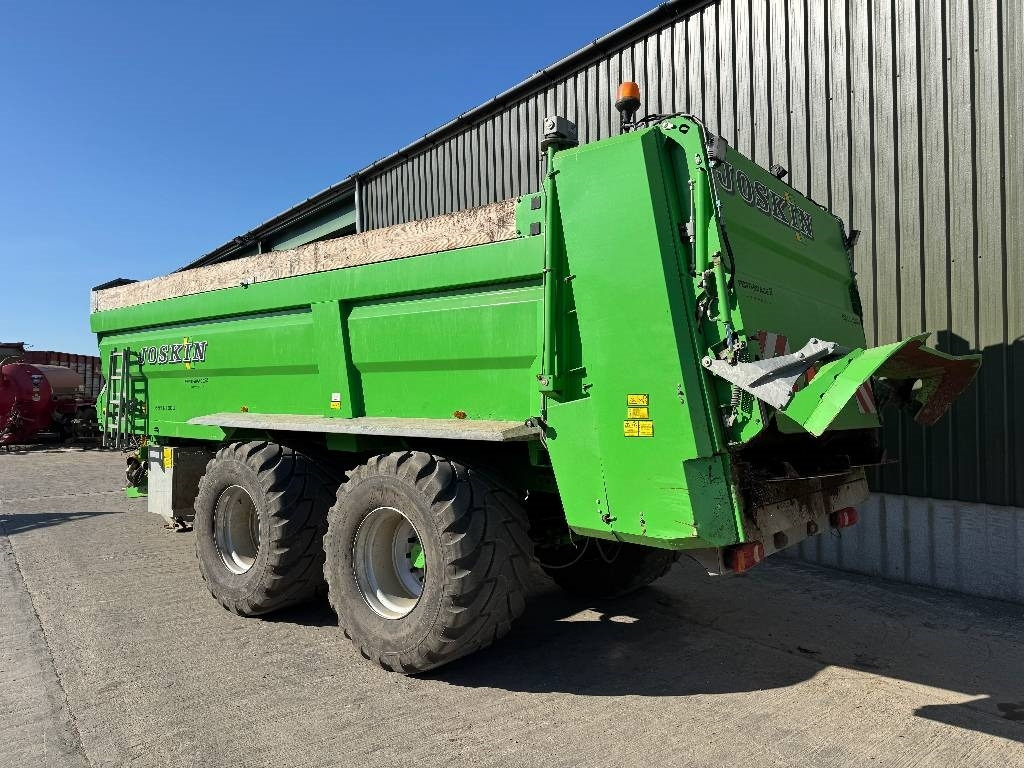 Joskin Ferti-Space 2 6511/18BU - Разпръсквач за оборски тор: снимка 2 Joskin Ferti-Space 2 6511/18BU - Разпръсквач за оборски тор: снимка 2