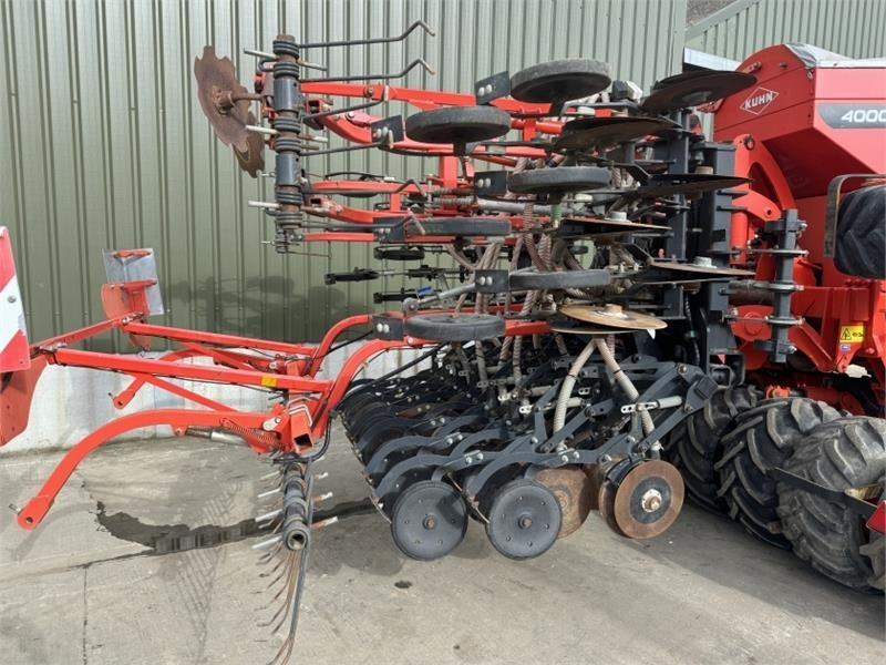 Kuhn Speedliner 4000 Seed Drill - Комбинирана сеялка: снимка 5 Kuhn Speedliner 4000 Seed Drill - Комбинирана сеялка: снимка 5