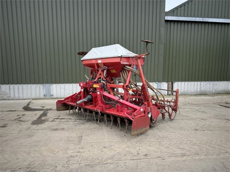 Lely Tulip Lely Tulip 3m Accord Combination Drill - Комбинирана сеялка: снимка 1 Lely Tulip Lely Tulip 3m Accord Combination Drill - Комбинирана сеялка: снимка 1