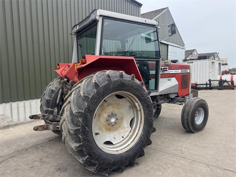 Massey Ferguson 2680 2WD **Low Hours** - Трактор: снимка 4 Massey Ferguson 2680 2WD **Low Hours** - Трактор: снимка 4