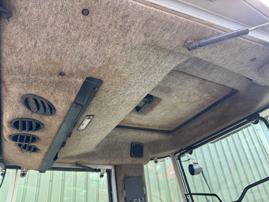 Трактор Massey Ferguson 3075 Dynashift: снимка 19