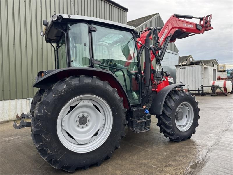 Massey Ferguson 4710 c/w FL.3522 Loader **Low Hours** - Трактор: снимка 4 Massey Ferguson 4710 c/w FL.3522 Loader **Low Hours** - Трактор: снимка 4