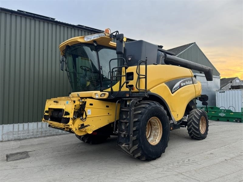 New Holland CR960 c/w 24ft Header **Video Below**  - Принадлежност за машини за прибиране на реколтата: снимка 3 New Holland CR960 c/w 24ft Header **Video Below**  - Принадлежност за машини за прибиране на реколтата: снимка 3