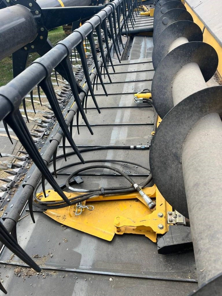 New Holland DXRN30 Draper Header - Принадлежност за машини за прибиране на реколтата: снимка 5 New Holland DXRN30 Draper Header - Принадлежност за машини за прибиране на реколтата: снимка 5