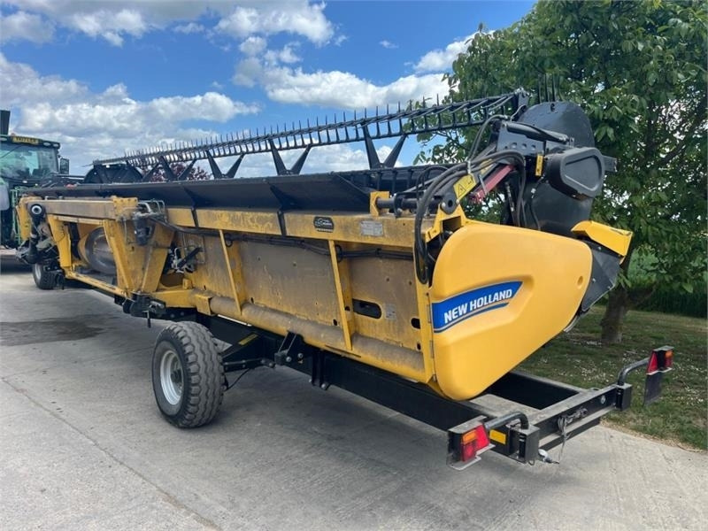 New Holland New Holland DXRN 30 Draper Header - Принадлежност за машини за прибиране на реколтата: снимка 4 New Holland New Holland DXRN 30 Draper Header - Принадлежност за машини за прибиране на реколтата: снимка 4