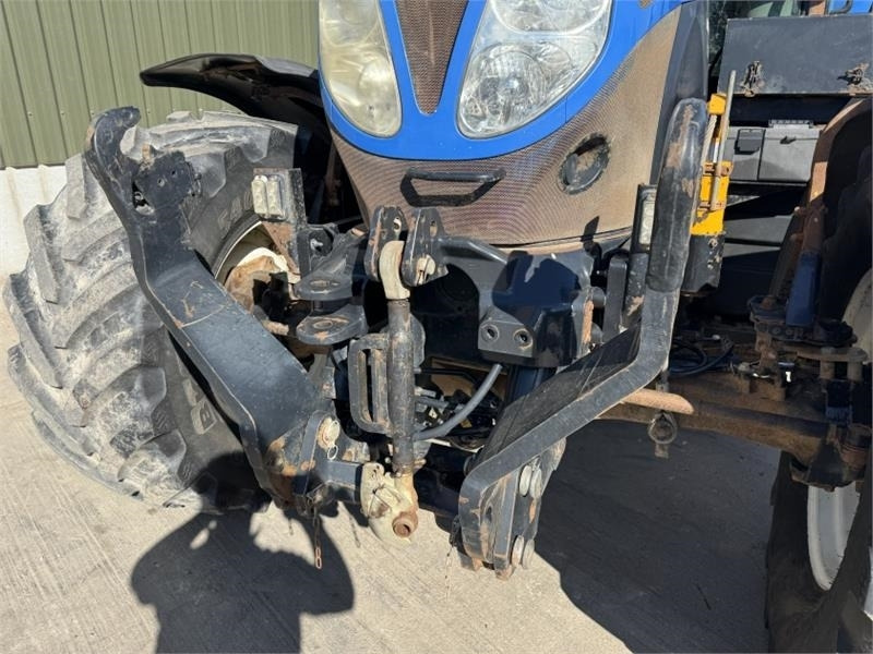 Лизинг на New Holland New Holland T6080 c/w Herder Cavalier Mid Mount He  New Holland New Holland T6080 c/w Herder Cavalier Mid Mount He: снимка 10