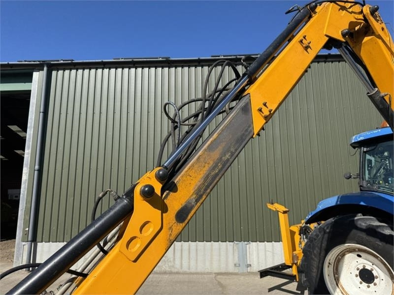 Лизинг на New Holland New Holland T6080 c/w Herder Cavalier Mid Mount He  New Holland New Holland T6080 c/w Herder Cavalier Mid Mount He: снимка 21