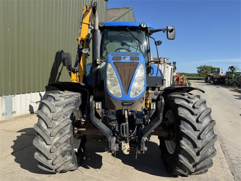 Лизинг на New Holland New Holland T6080 c/w Herder Cavalier Mid Mount He  New Holland New Holland T6080 c/w Herder Cavalier Mid Mount He: снимка 7