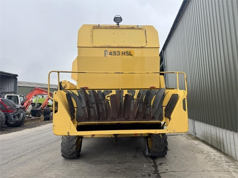 New Holland New Holland TX65 c/w 17ft Header - Принадлежност за машини за прибиране на реколтата: снимка 5 New Holland New Holland TX65 c/w 17ft Header - Принадлежност за машини за прибиране на реколтата: снимка 5