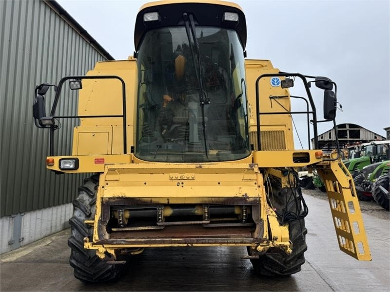 New Holland New Holland TX66 c/w 20ft Header - Принадлежност за машини за прибиране на реколтата: снимка 5 New Holland New Holland TX66 c/w 20ft Header - Принадлежност за машини за прибиране на реколтата: снимка 5