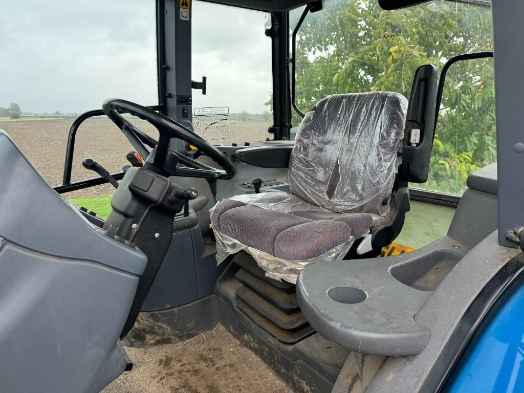 New Holland TS 115 SLE - Трактор: снимка 4 New Holland TS 115 SLE - Трактор: снимка 4