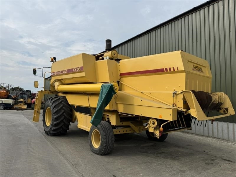 New Holland TX 36 - Принадлежност за машини за прибиране на реколтата: снимка 4 New Holland TX 36 - Принадлежност за машини за прибиране на реколтата: снимка 4