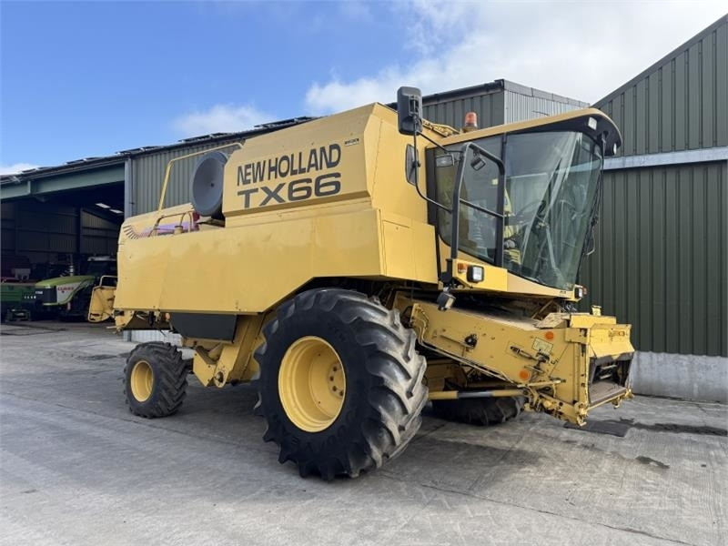New Holland TX66 Combine Harvester c/w 20ft Header - Принадлежност за машини за прибиране на реколтата: снимка 3 New Holland TX66 Combine Harvester c/w 20ft Header - Принадлежност за машини за прибиране на реколтата: снимка 3