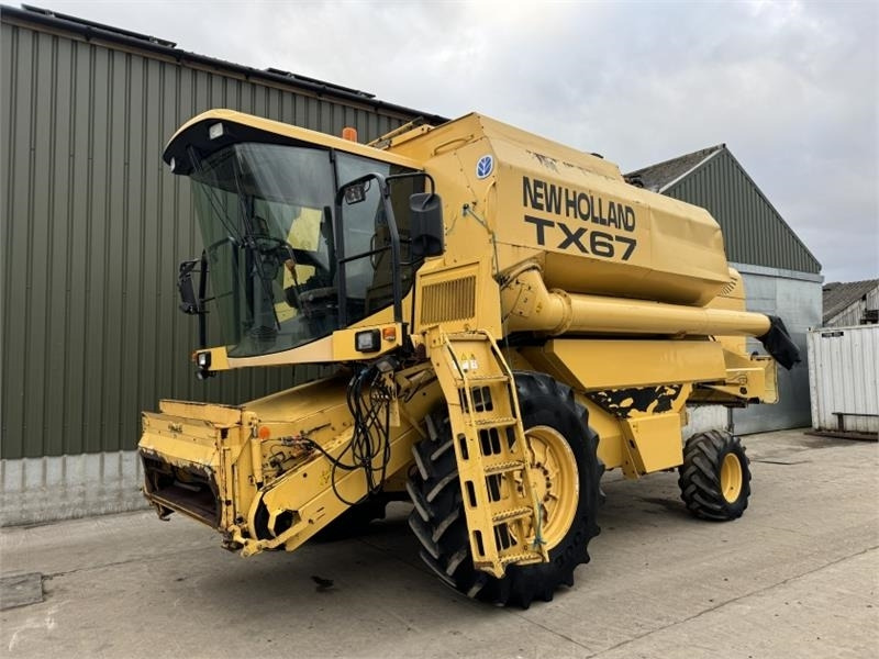 New Holland TX67 c/w 20ft Header - Принадлежност за машини за прибиране на реколтата: снимка 3 New Holland TX67 c/w 20ft Header - Принадлежност за машини за прибиране на реколтата: снимка 3