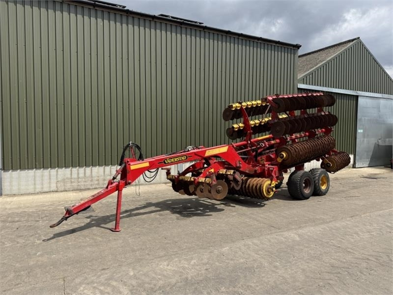 Vaderstad Carrier 820 Cultivator - Роторна фреза: снимка 1 Vaderstad Carrier 820 Cultivator - Роторна фреза: снимка 1