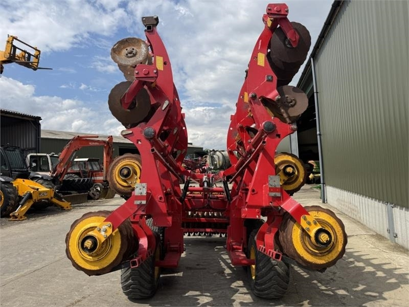 Vaderstad Carrier 820 Cultivator - Роторна фреза: снимка 3 Vaderstad Carrier 820 Cultivator - Роторна фреза: снимка 3