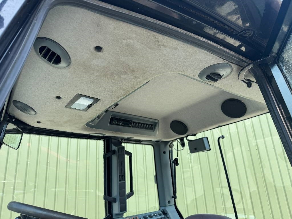 Трактор Valtra T163 Direct: снимка 13