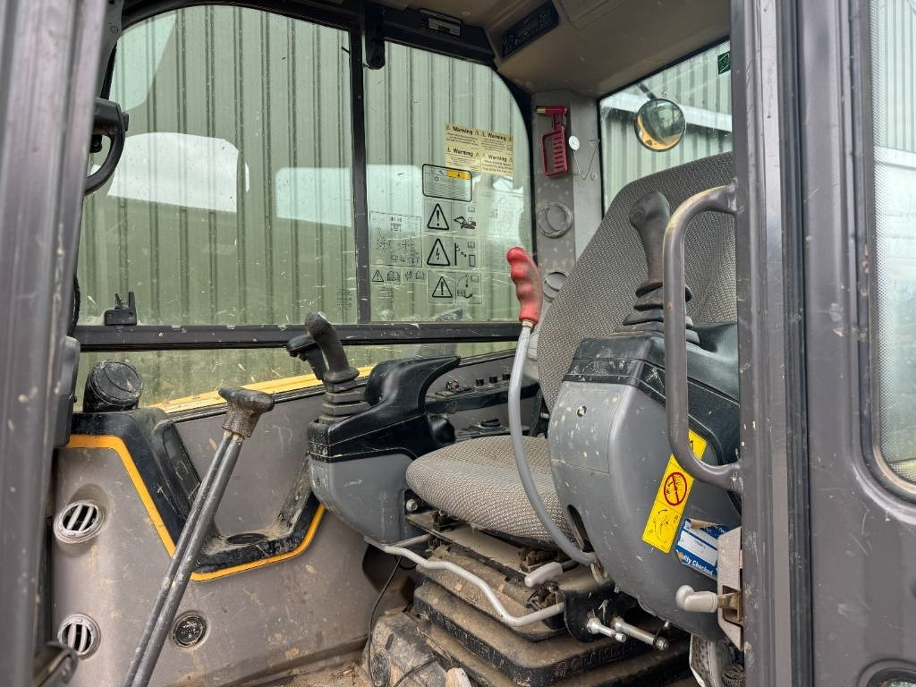 Мини багер Volvo ECR 88 D: снимка 7