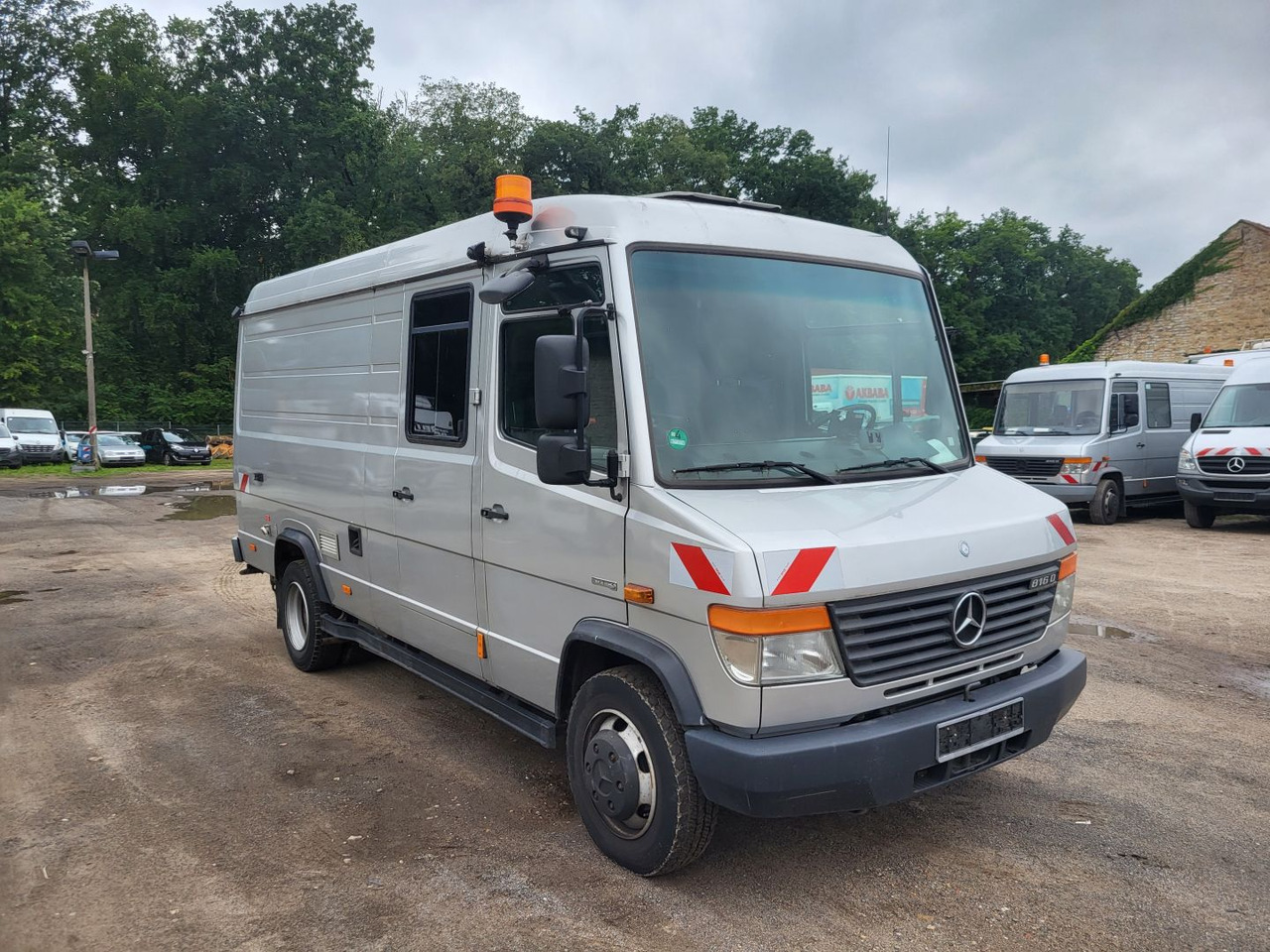MERCEDES-BENZ Vario 816D - Лекотоварен автомобил: снимка 2 MERCEDES-BENZ Vario 816D - Лекотоварен автомобил: снимка 2