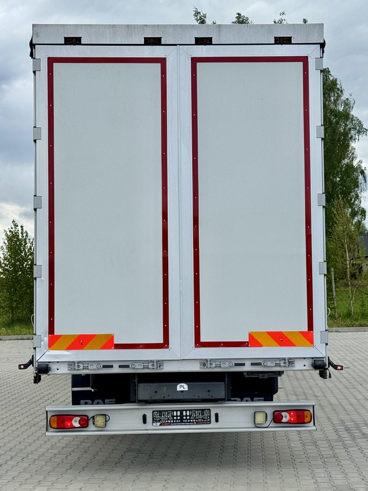 DAF CF 320 / FIRANKA / 24 EUROPALETY / SYPIALKA / AUTOMAT / KLIMA POSTOJOWA / 2017 ROK - Камион с брезент: снимка 5 DAF CF 320 / FIRANKA / 24 EUROPALETY / SYPIALKA / AUTOMAT / KLIMA POSTOJOWA / 2017 ROK - Камион с брезент: снимка 5