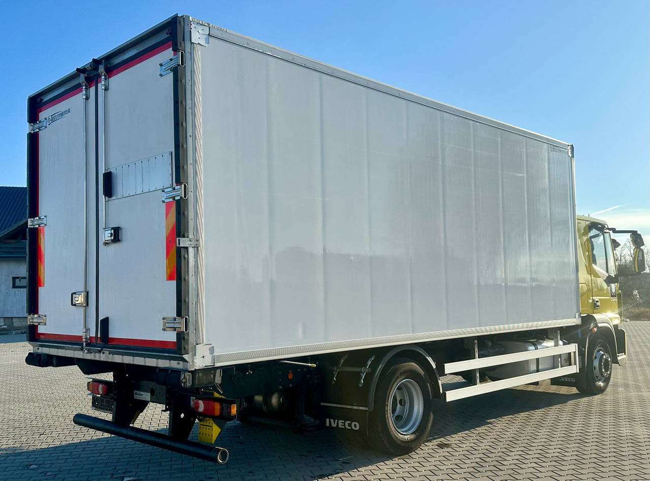 IVECO EUROCARGO 160-280 / CHŁODNIA / 6.1 M DŁUGOŚCI / 15 EUROPALET / AUTOMAT / SYPIALKA / NISKI PRZEBIEG / 16 TON DMC / CARRIER SPALINOWO - ELEKTRYCZNY / 2018 ROK - Рефрижератор камион: снимка 5 IVECO EUROCARGO 160-280 / CHŁODNIA / 6.1 M DŁUGOŚCI / 15 EUROPALET / AUTOMAT / SYPIALKA / NISKI PRZEBIEG / 16 TON DMC / CARRIER SPALINOWO - ELEKTRYCZNY / 2018 ROK - Рефрижератор камион: снимка 5