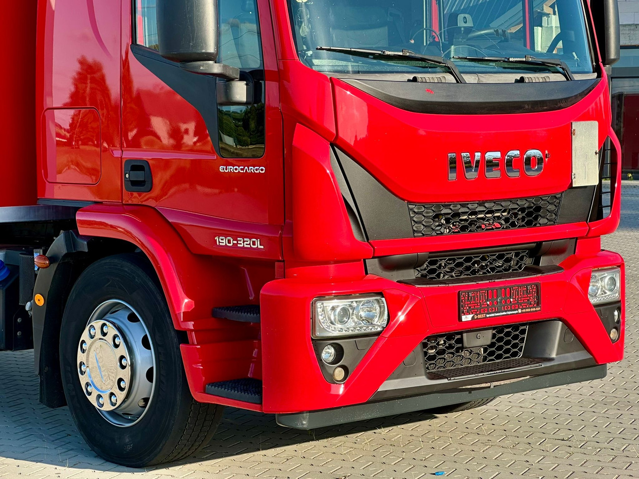 Лизинг на IVECO EUROCARGO 180-320 / CHŁODNIA / WINDA / 21 PALET / 8.5 M DŁUGOŚCI / CARRIER / SYPIALKA / EURO 6 IVECO EUROCARGO 180-320 / CHŁODNIA / WINDA / 21 PALET / 8.5 M DŁUGOŚCI / CARRIER / SYPIALKA / EURO 6: снимка 10