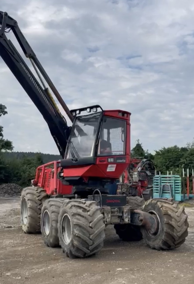 KOMATSU 911.5 / GŁOWICA C93 / CIĄGNIK LEŚNY / SERWISOWANY - Харвестер: снимка 4 KOMATSU 911.5 / GŁOWICA C93 / CIĄGNIK LEŚNY / SERWISOWANY - Харвестер: снимка 4