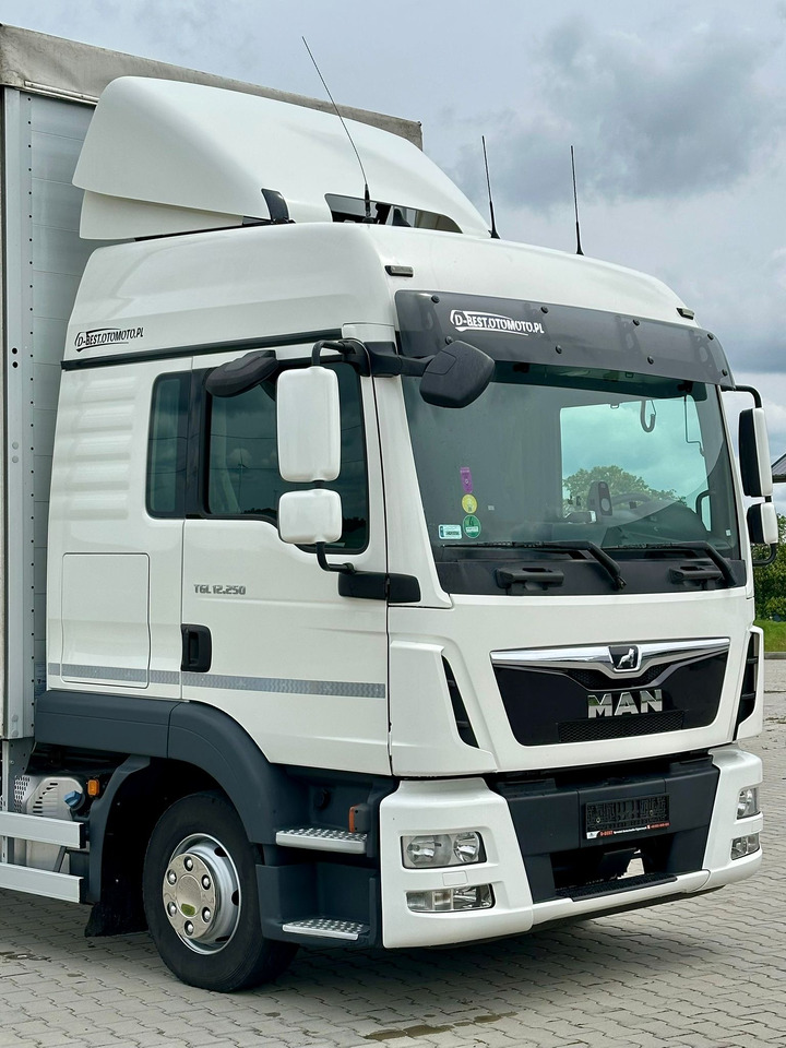MAN TGL 12.250 / FIRANKA / 23 EUROPALETY / 9.5 M DŁUGOŚCI / NISKI PRZEBIEG / SYPIALKA / 2020 ROK - Камион с брезент: снимка 5 MAN TGL 12.250 / FIRANKA / 23 EUROPALETY / 9.5 M DŁUGOŚCI / NISKI PRZEBIEG / SYPIALKA / 2020 ROK - Камион с брезент: снимка 5