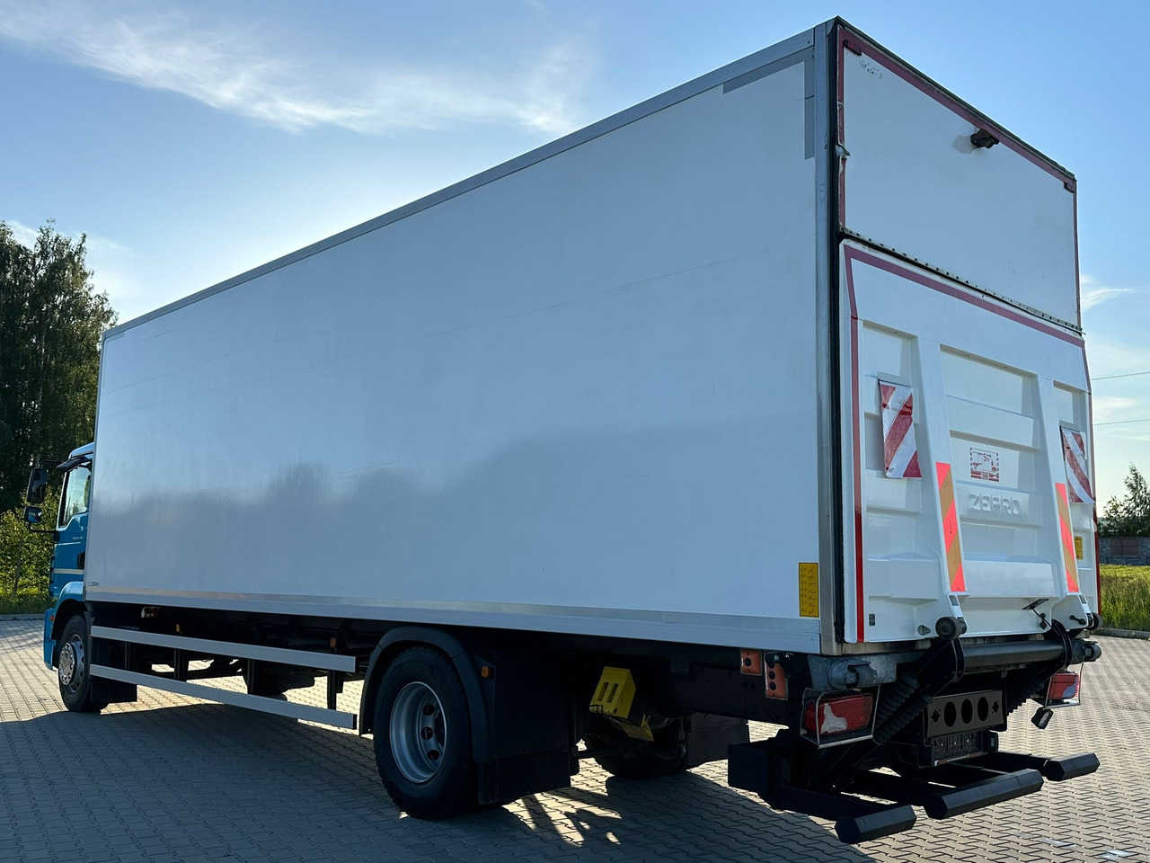 MAN TGM 18.290 / CHŁODNIA / WINDA / 20 EUROPALET / 8.2 M DŁUGOŚCI / 2018 ROK / 410 TYS KM - Рефрижератор камион: снимка 3 MAN TGM 18.290 / CHŁODNIA / WINDA / 20 EUROPALET / 8.2 M DŁUGOŚCI / 2018 ROK / 410 TYS KM - Рефрижератор камион: снимка 3