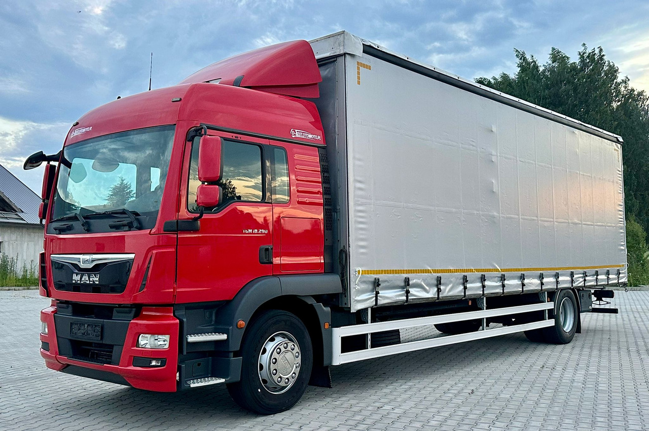 MAN TGM 18.290 / FIRANKA / 22 PALETY / AUTOMAT / EURO 6 / SYPIALKA / ŁADOWNOŚĆ 9 700 - Камион с брезент: снимка 2 MAN TGM 18.290 / FIRANKA / 22 PALETY / AUTOMAT / EURO 6 / SYPIALKA / ŁADOWNOŚĆ 9 700 - Камион с брезент: снимка 2