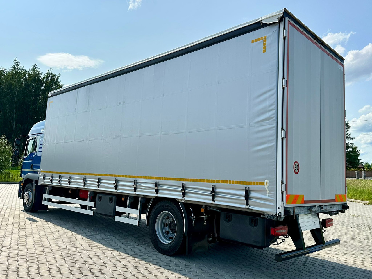 MAN TGM 18.320 / FIRANKA / 20 EUROPALET / 8.3 M DŁUGOŚCI / AUTOMAT / SYPIALKA / 2018 ROK / 9 809 KG ŁADOWNOŚCI - Камион с брезент: снимка 3 MAN TGM 18.320 / FIRANKA / 20 EUROPALET / 8.3 M DŁUGOŚCI / AUTOMAT / SYPIALKA / 2018 ROK / 9 809 KG ŁADOWNOŚCI - Камион с брезент: снимка 3