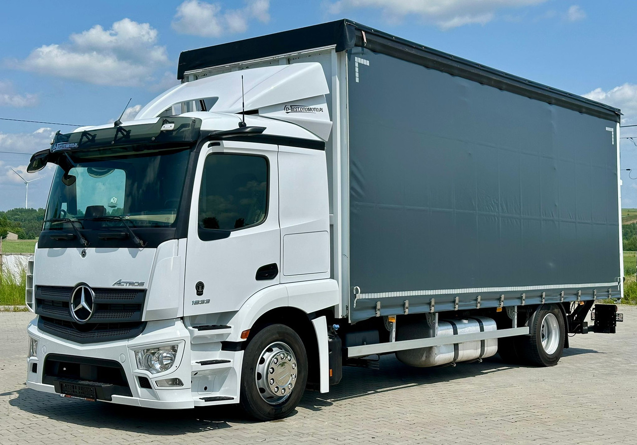 MERCEDES-BENZ ACTROS 1833 / FIRANKA / WINDA / 18 PALET / AUTOMAT / 310 TYS KM / DUŻY SILNIK / 2020 ROK / SYPIALKA - Камион с брезент: снимка 2 MERCEDES-BENZ ACTROS 1833 / FIRANKA / WINDA / 18 PALET / AUTOMAT / 310 TYS KM / DUŻY SILNIK / 2020 ROK / SYPIALKA - Камион с брезент: снимка 2