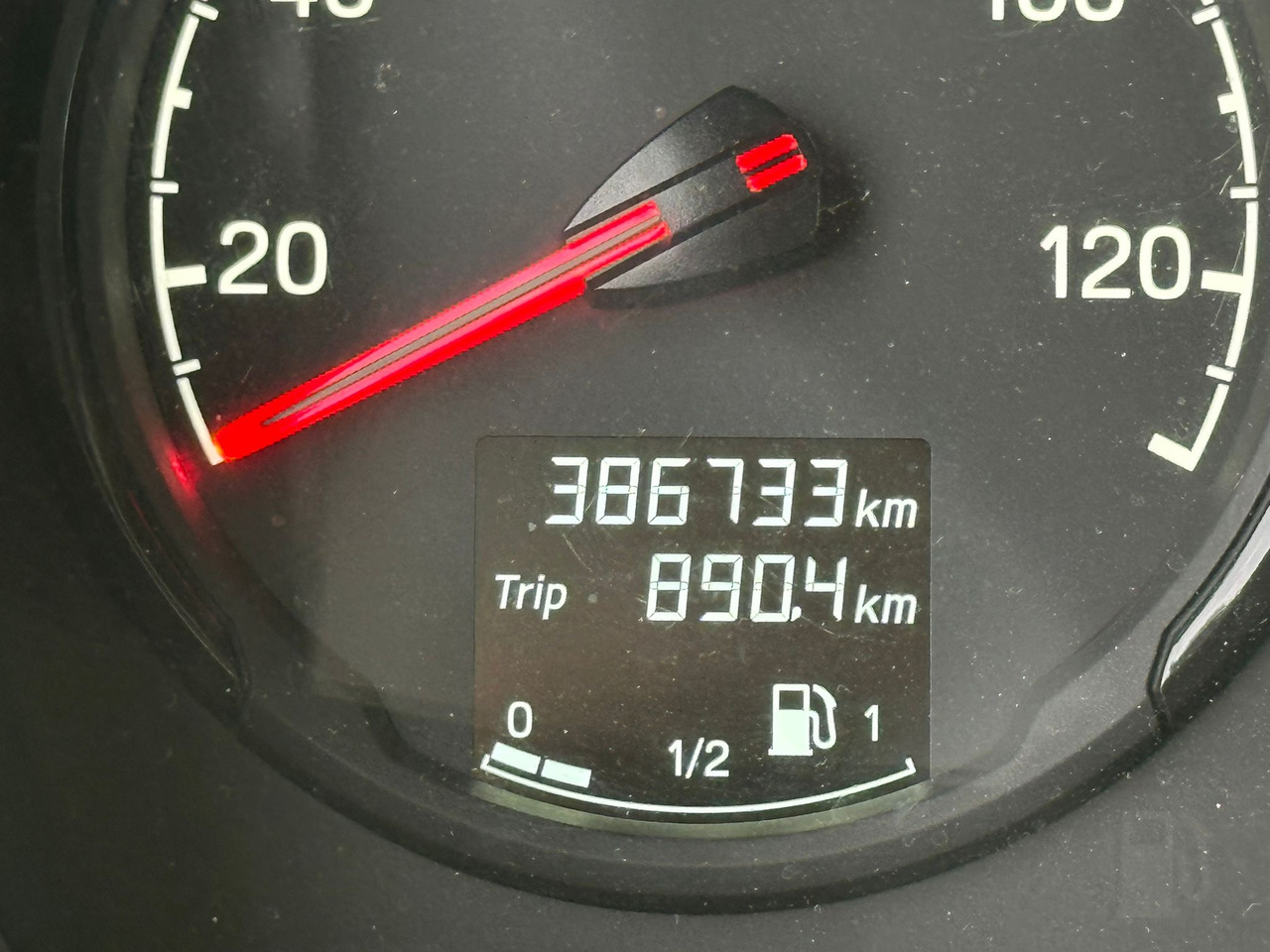 Лизинг на SCANIA P220 / RAMA DO ZABUDOWY / ROZSTAW OSI 3.90 M / SILNIK 6 / WYWROTKA / BECZKA / HAKOWIEC / UTRZYMANIE DRÓG / AUTOMAT / 2019 ROK / NISKI PRZEBIEG SCANIA P220 / RAMA DO ZABUDOWY / ROZSTAW OSI 3.90 M / SILNIK 6 / WYWROTKA / BECZKA / HAKOWIEC / UTRZYMANIE DRÓG / AUTOMAT / 2019 ROK / NISKI PRZEBIEG: снимка 28