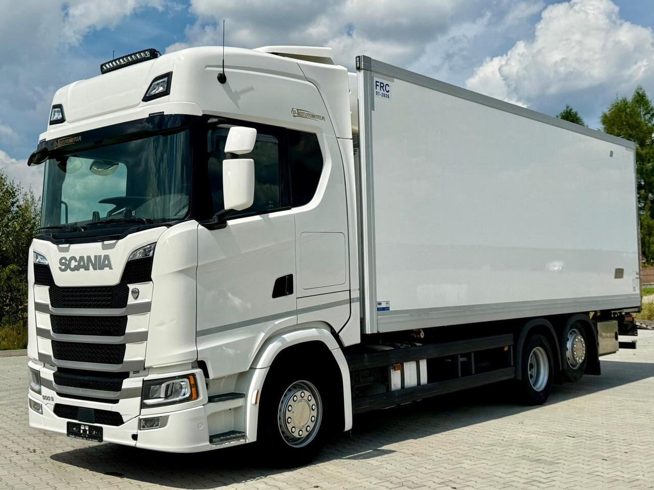 SCANIA S500 / CHŁODNIA / WINDA / 18 PALET / 7.4 M / DRUKARKA / AUTOMAT / NISKI PRZEBIEG / PODNOSZONA OŚ / 2020 ROK - Рефрижератор камион: снимка 2 SCANIA S500 / CHŁODNIA / WINDA / 18 PALET / 7.4 M / DRUKARKA / AUTOMAT / NISKI PRZEBIEG / PODNOSZONA OŚ / 2020 ROK - Рефрижератор камион: снимка 2