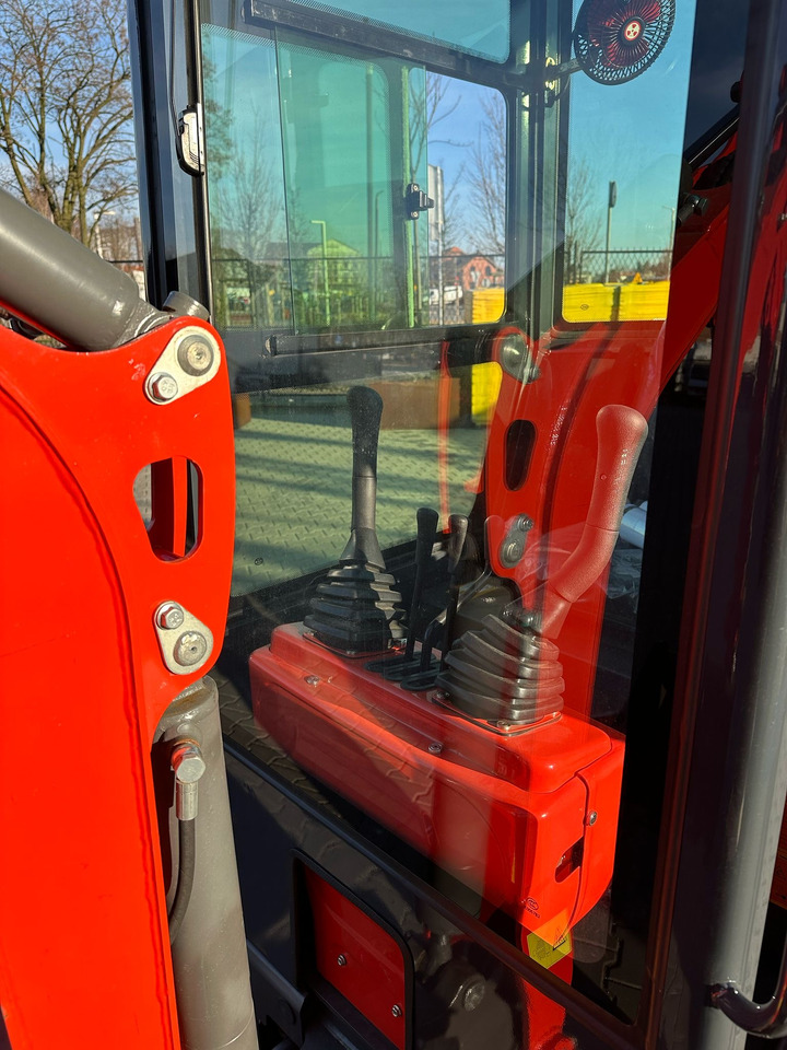 KUBOTA Diesel Mini excavator 1.2 Ton - Müller Machinery MB 12 - KS - Мини багер: снимка 5 KUBOTA Diesel Mini excavator 1.2 Ton - Müller Machinery MB 12 - KS - Мини багер: снимка 5