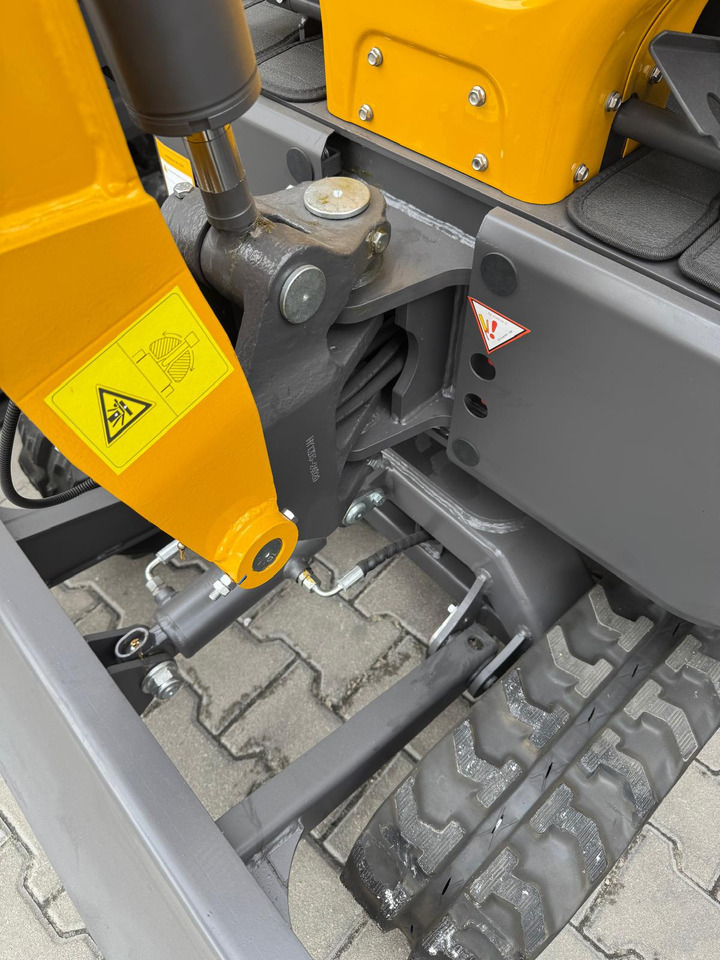 Müller Machinery Diesel Mini excavator 1.2 Tons - Müller Machinery MB 12 - SH - Мини багер: снимка 4 Müller Machinery Diesel Mini excavator 1.2 Tons - Müller Machinery MB 12 - SH - Мини багер: снимка 4