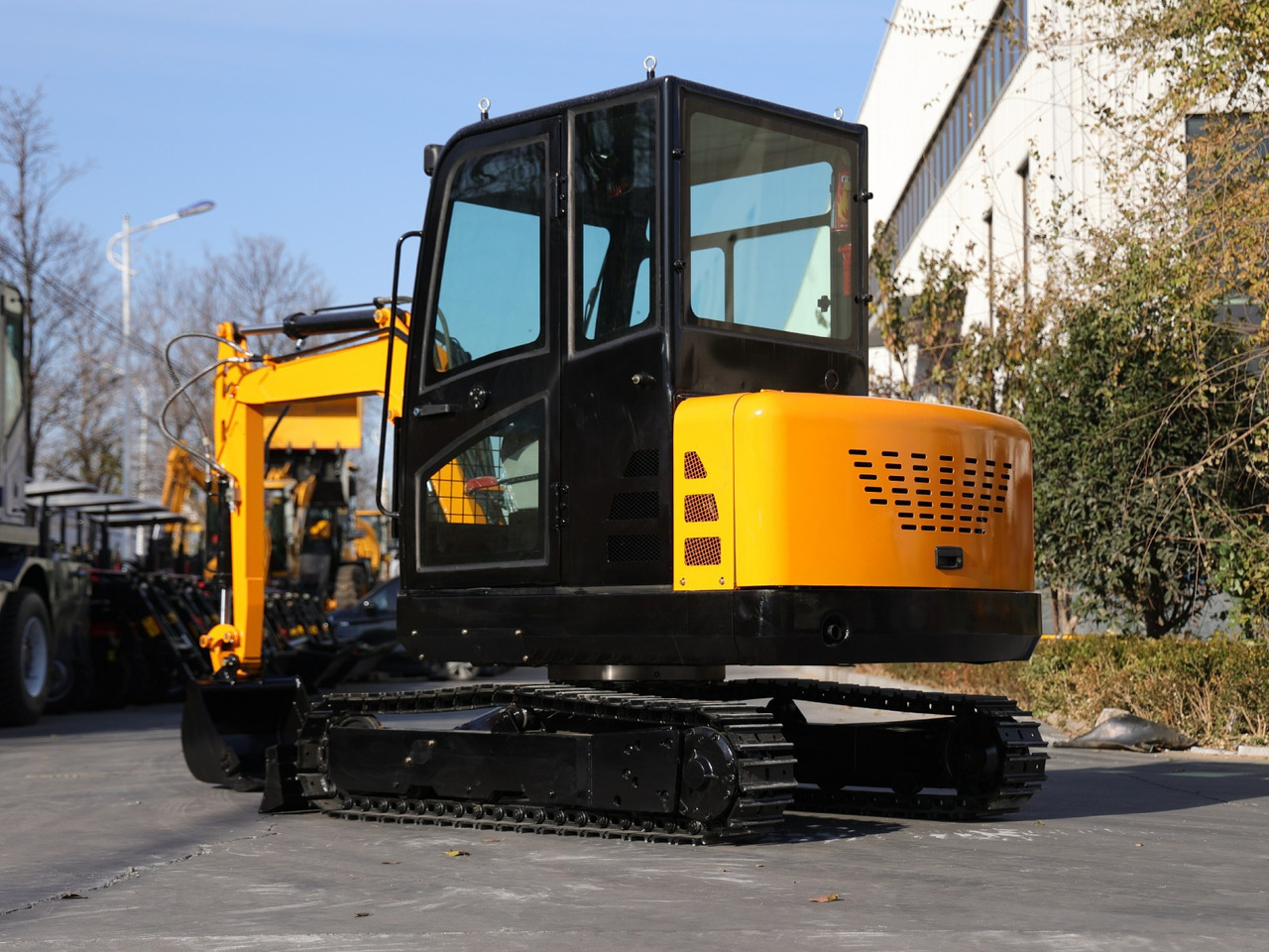 Müller Machinery - Xinchai 4D32 Motor Diesel Mini excavator 3.5 Ton - Müller Machinery MB 35 - VKSH - Мини багер: снимка 5 Müller Machinery - Xinchai 4D32 Motor Diesel Mini excavator 3.5 Ton - Müller Machinery MB 35 - VKSH - Мини багер: снимка 5