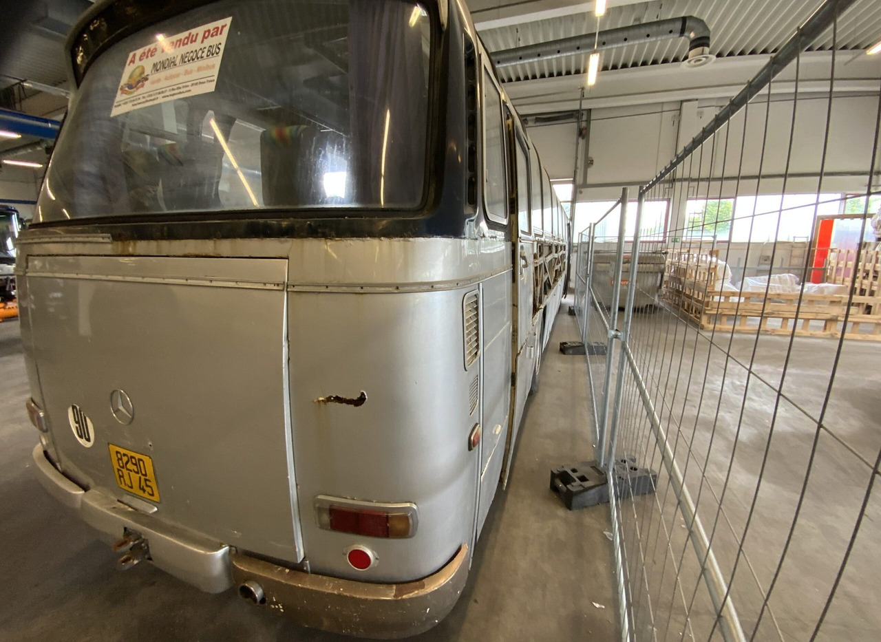 Mercedes-Benz O 302 - Автобус: снимка 4 Mercedes-Benz O 302 - Автобус: снимка 4