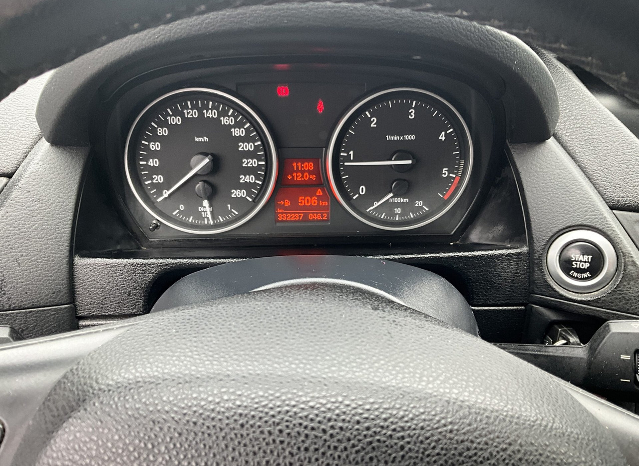Джип BMW X1: снимка 16