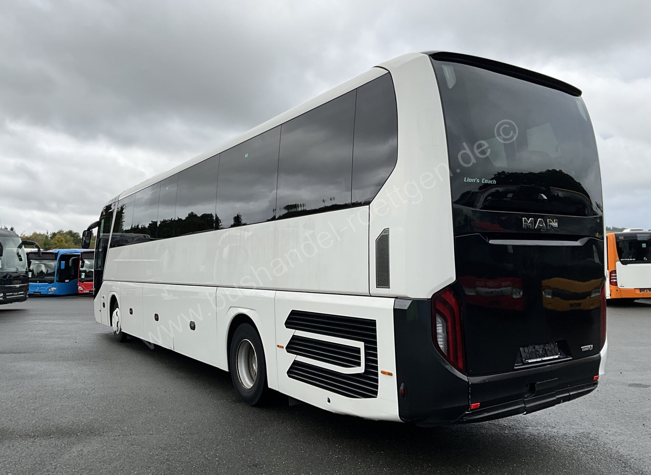 MAN R10 - Туристически автобус: снимка 3 MAN R10 - Туристически автобус: снимка 3
