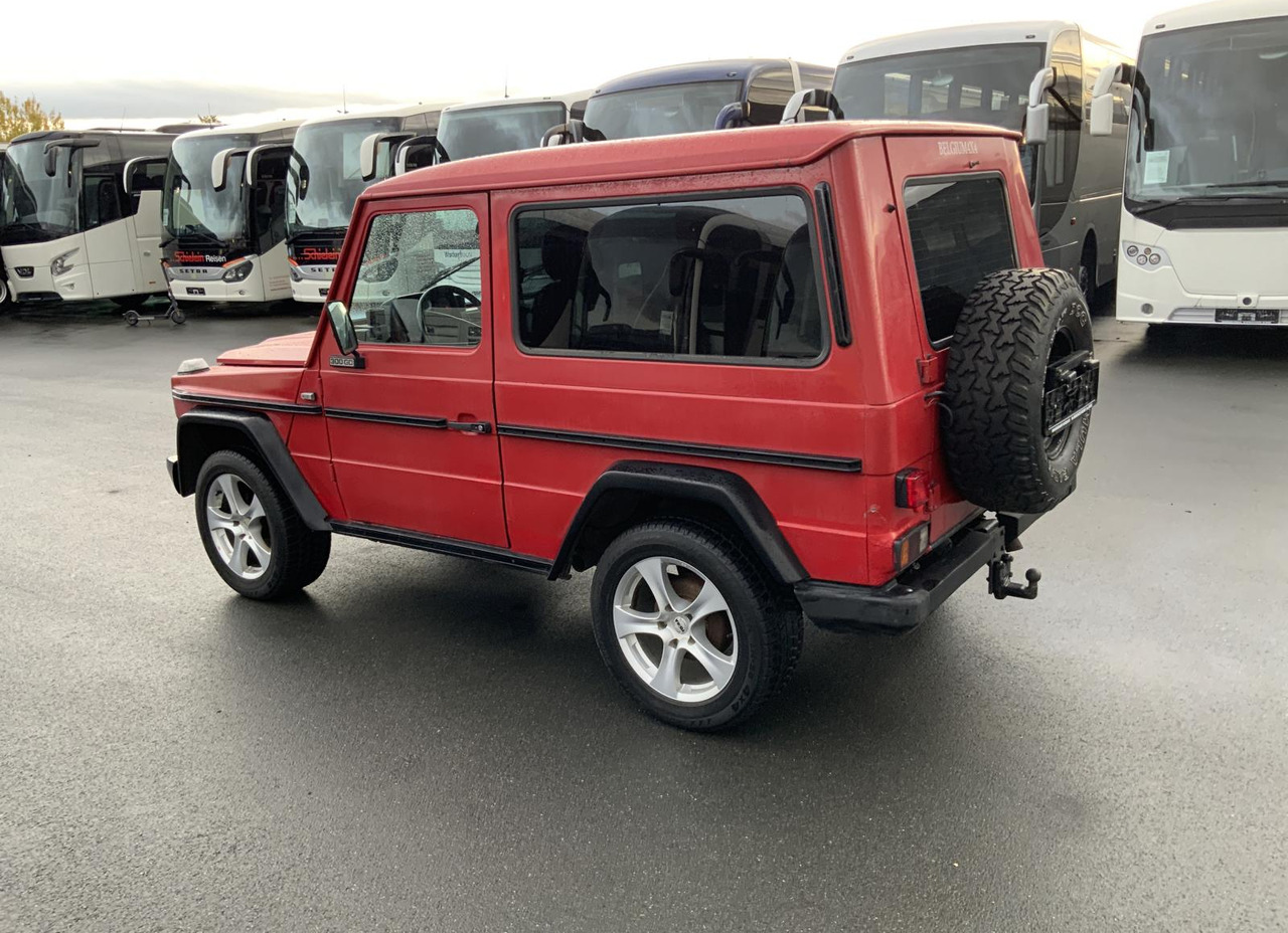 Mercedes-Benz G 300 - Лек автомобил: снимка 3 Mercedes-Benz G 300 - Лек автомобил: снимка 3