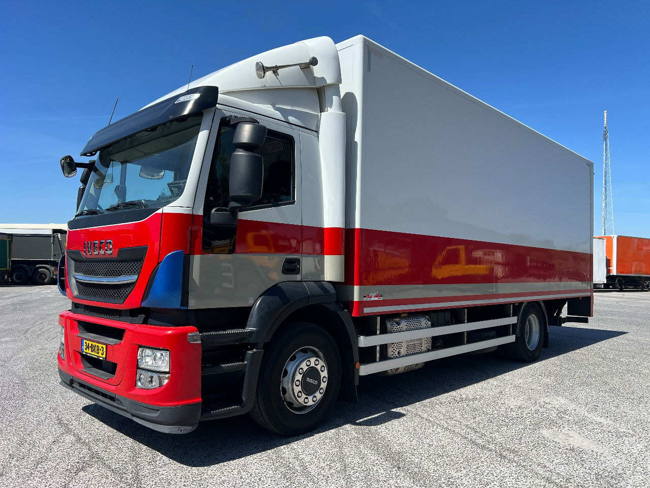 Iveco Stralis 310 AD, 19Ton, Euro 6 - Камион фургон: снимка 1 Iveco Stralis 310 AD, 19Ton, Euro 6 - Камион фургон: снимка 1